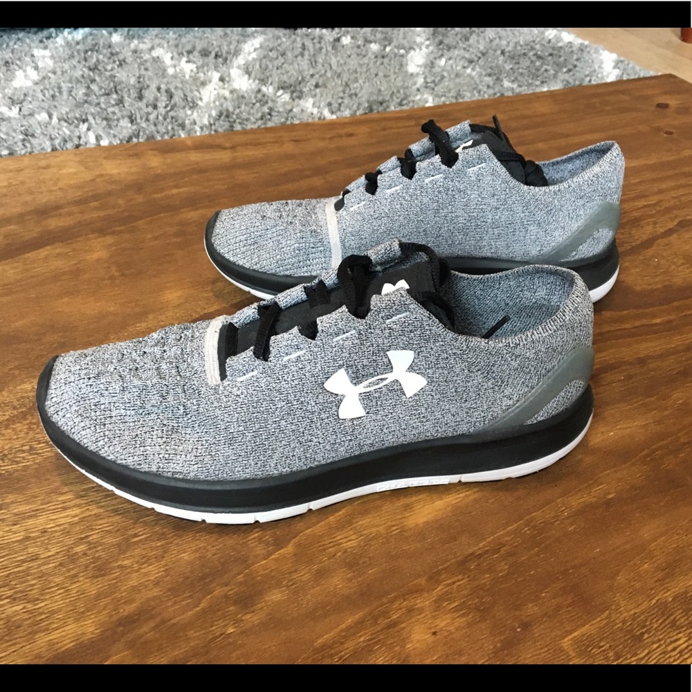 Under Armour Charged Slingride Running Sneaker